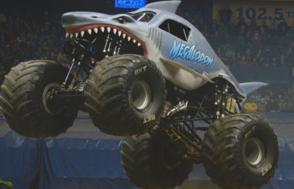 Монстр трак Megalodon
