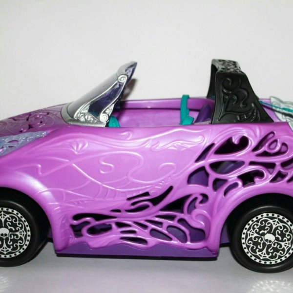 Машина Monster High
