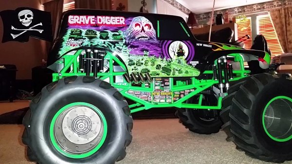 Grave Digger монстр трак