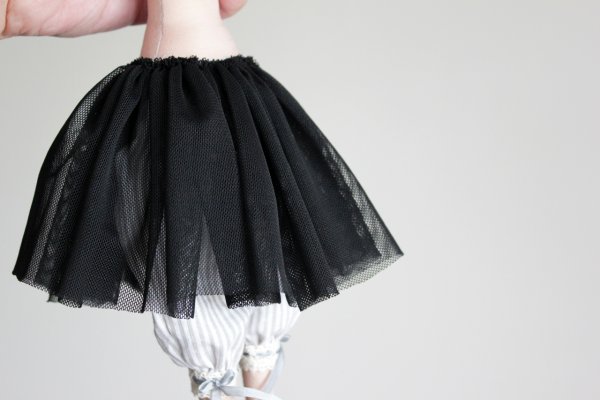 Нижняя юбка для куклы