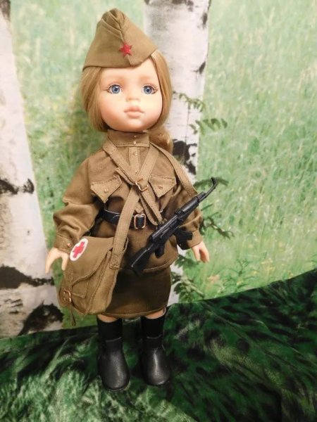Кукла в военной форме