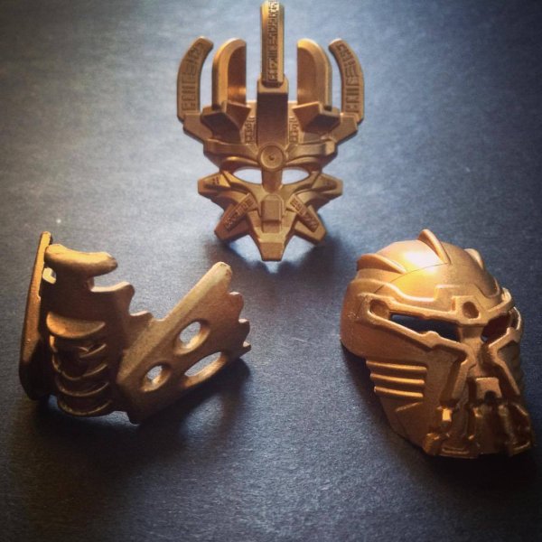 Bionicle Золотая маска