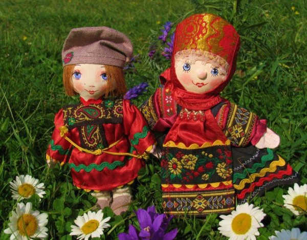 Национальные куклы