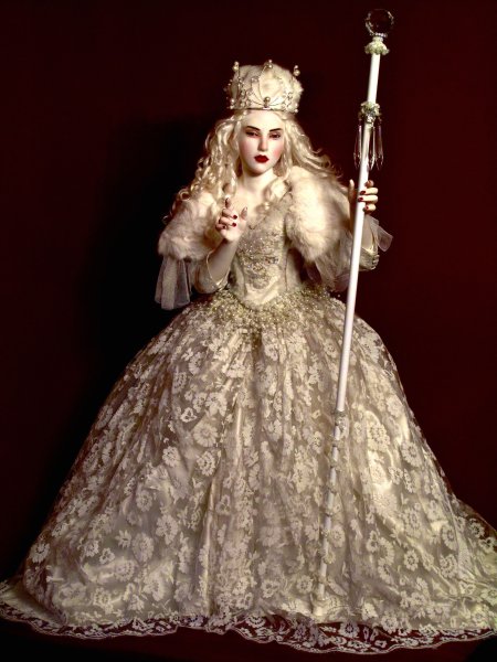 Кукла Барби Королева