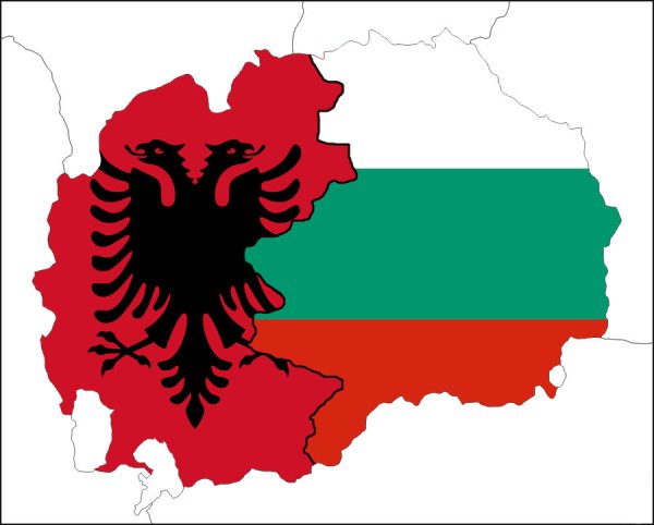 Флаг социалистической Албании