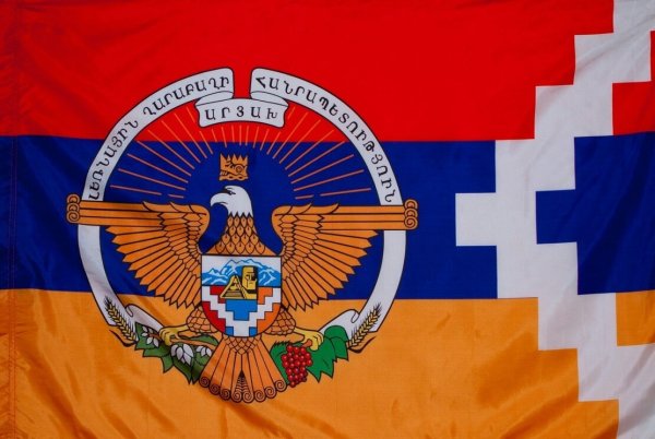 Флаг Нагорного Карабаха