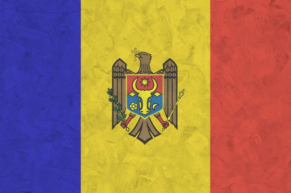 Республика Молдавия флаг